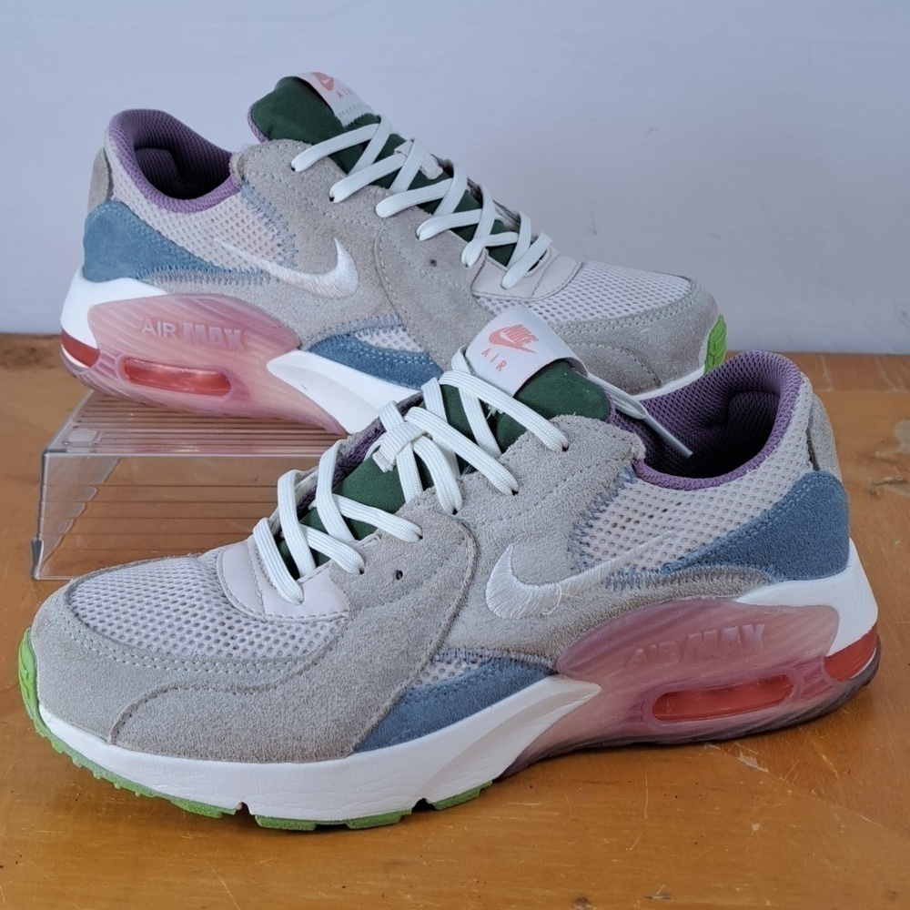 Nike Air Max Excee Orewood brown amethyst wave women's sz 8 suede sneakers